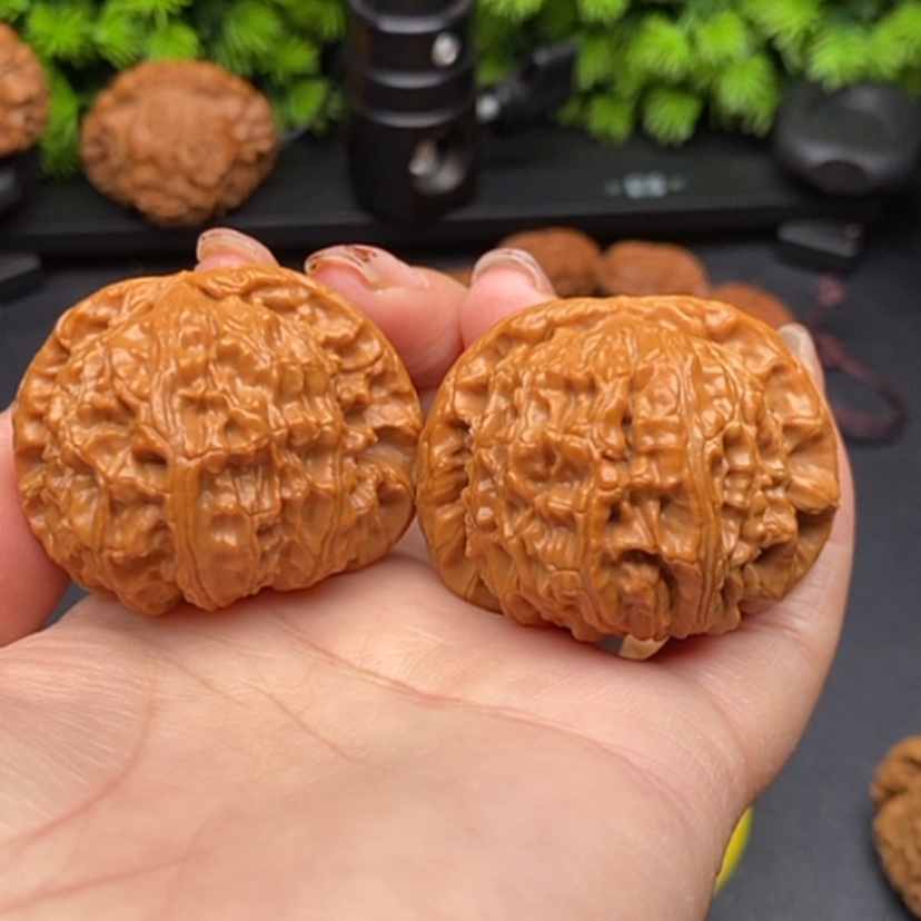 【闪购商品】文玩核桃把件狮子头