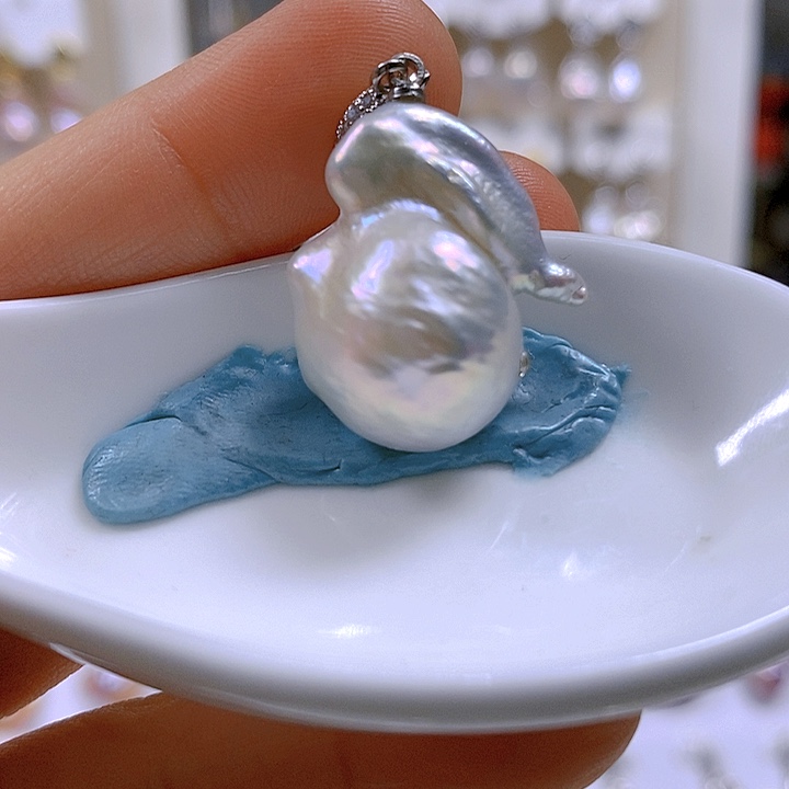 淡水珍珠颈饰合金
