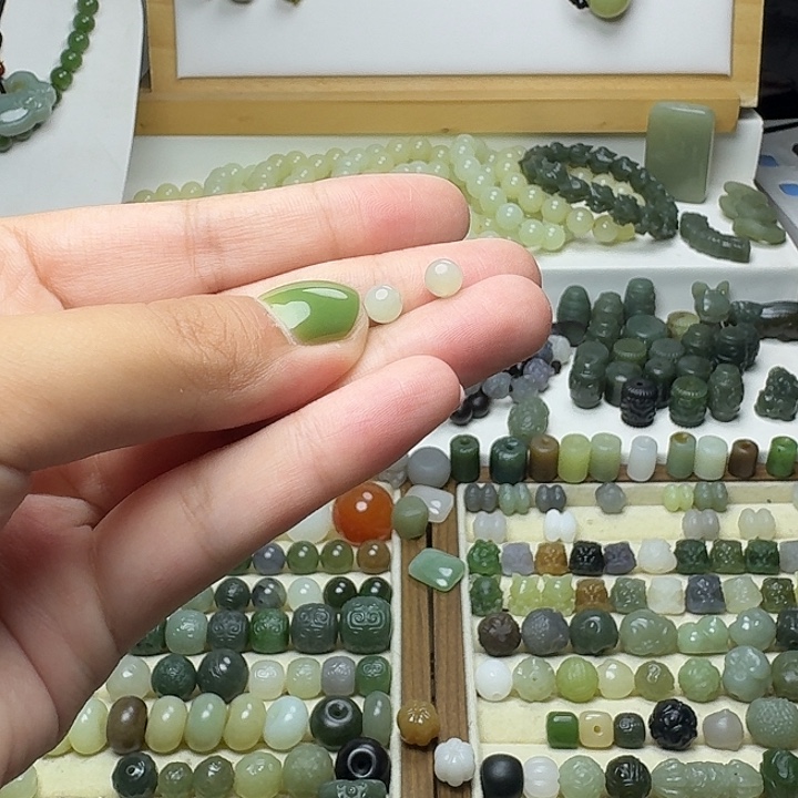 菩***树未镶嵌和田玉珠宝半成品和田玉单珠