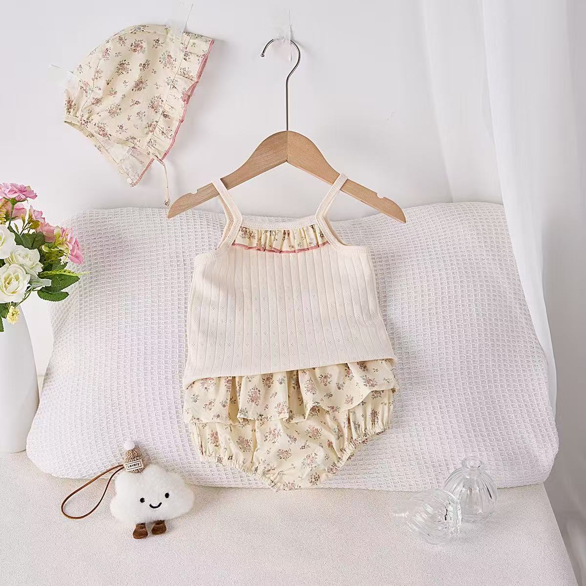 2025夏季新品婴幼儿衣服女宝宝背心上衣蛋糕裙送小帽子洋气三件套