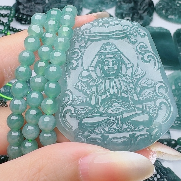 颈饰未镶嵌翡翠多样性发其一