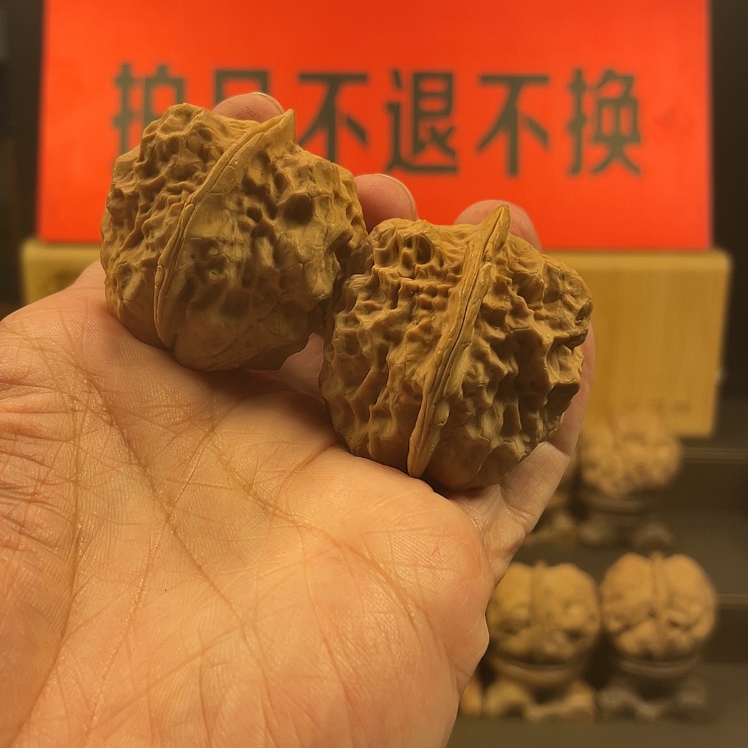 把件文玩核桃裂空爪
