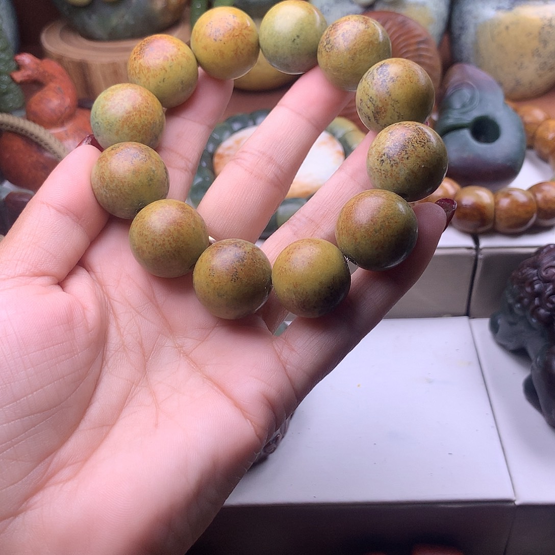 意***人岫岩河磨玉（透闪石质玉）未镶嵌手串