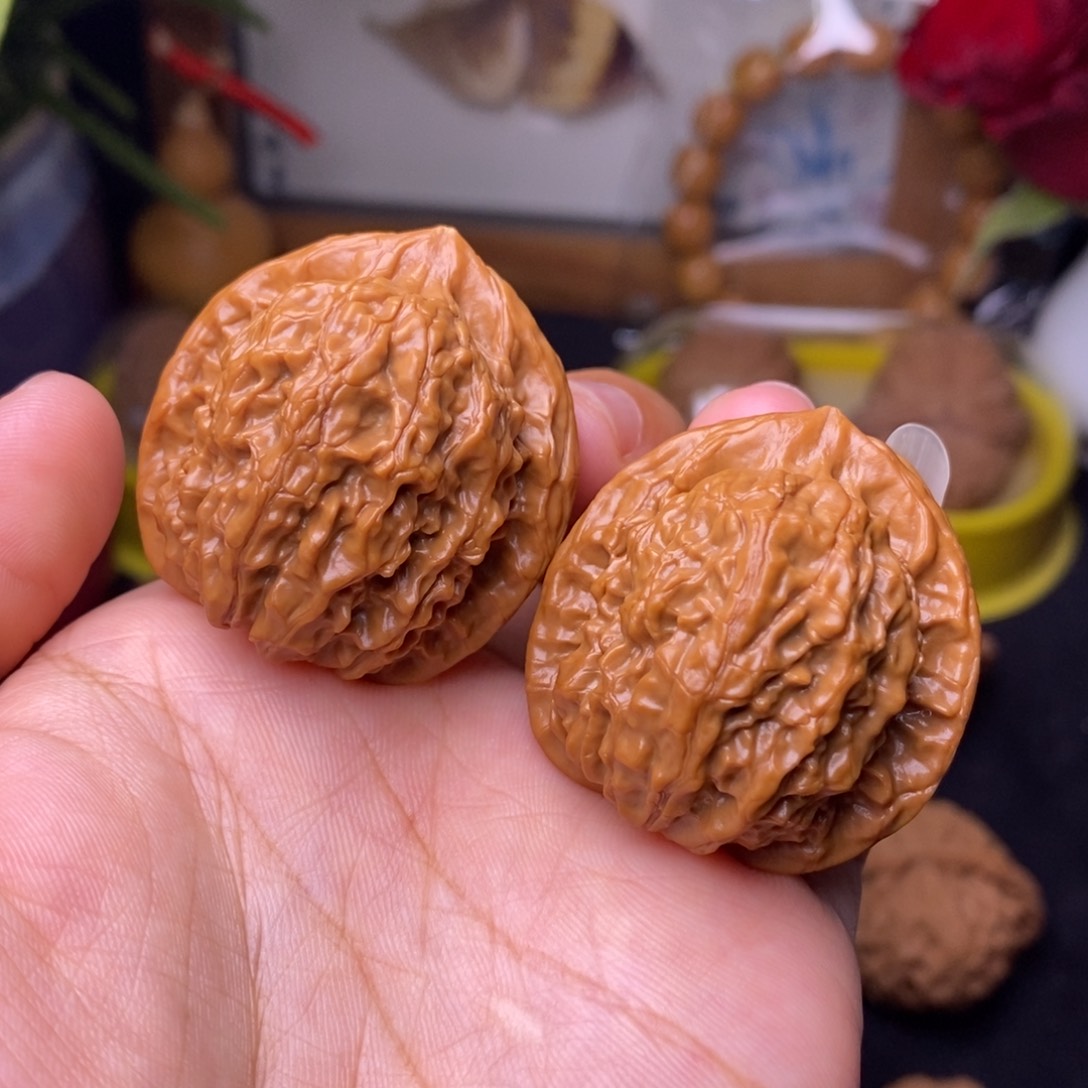 文玩核桃把件35金麒麟