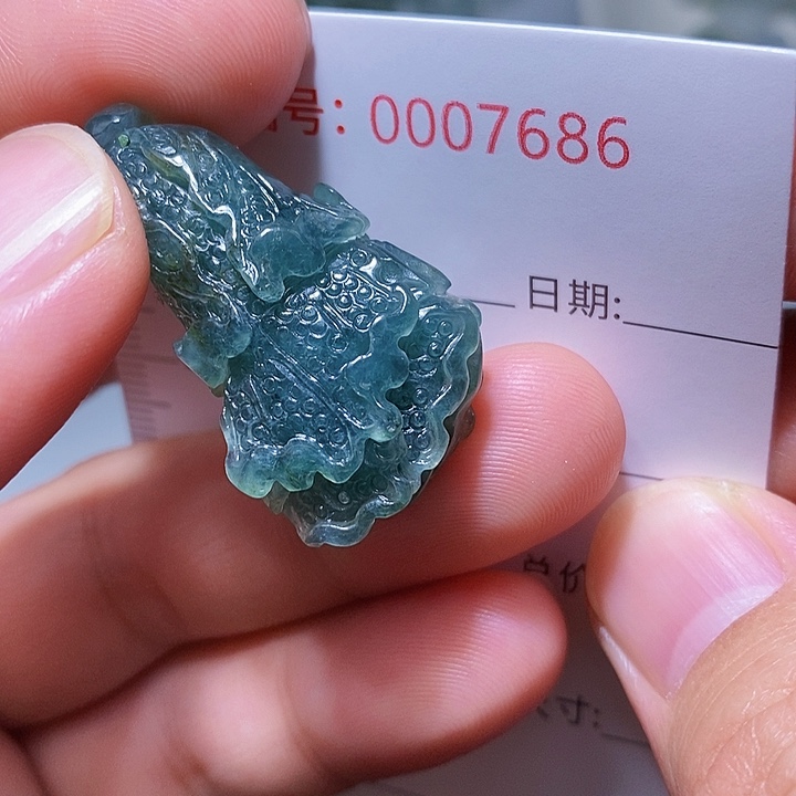 翡翠颈饰未镶嵌一