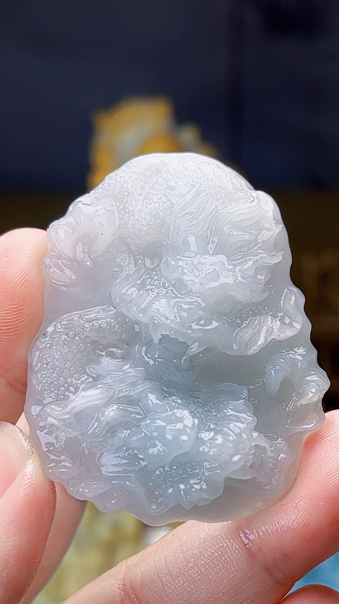 【新春好物】天然缅甸翡翠白冰胶双龙护主毛货需抛光尺寸51.2x40x12