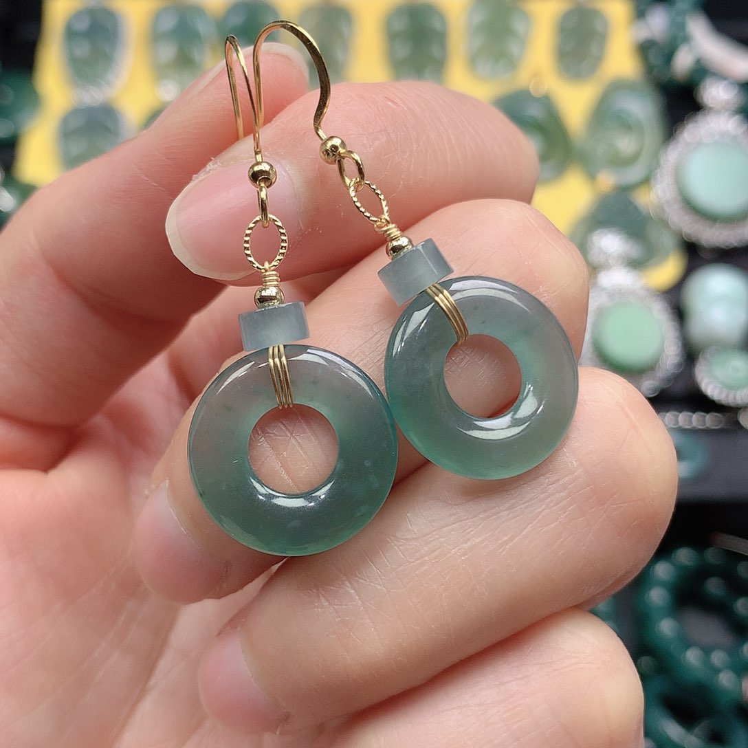 翡翠吊坠(不含链)未镶嵌耳环