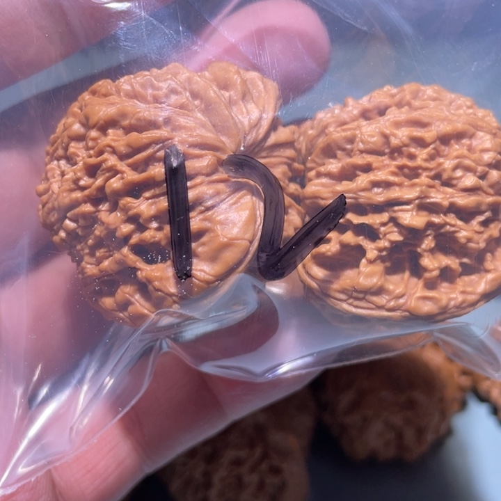 文玩核桃吊坠12呃呃呃