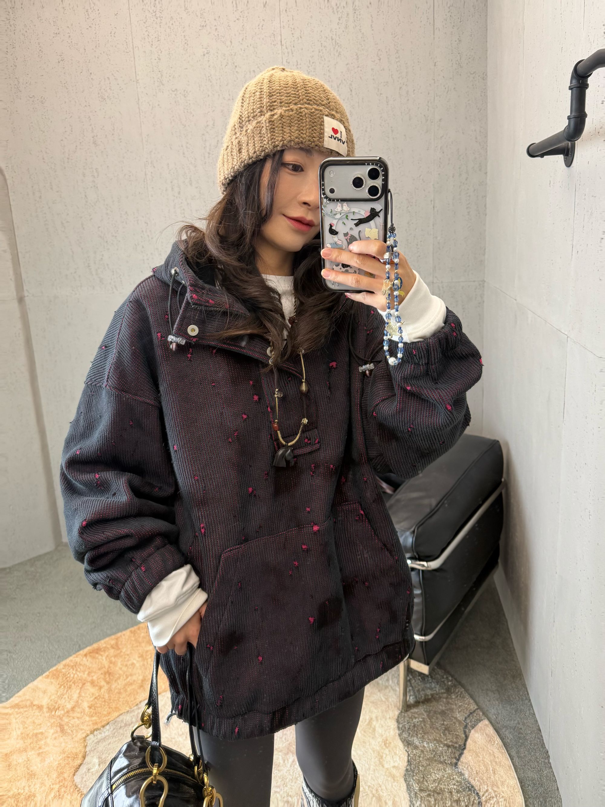 CocoAydan秋冬新品加绒黑粉撞色做旧卫衣