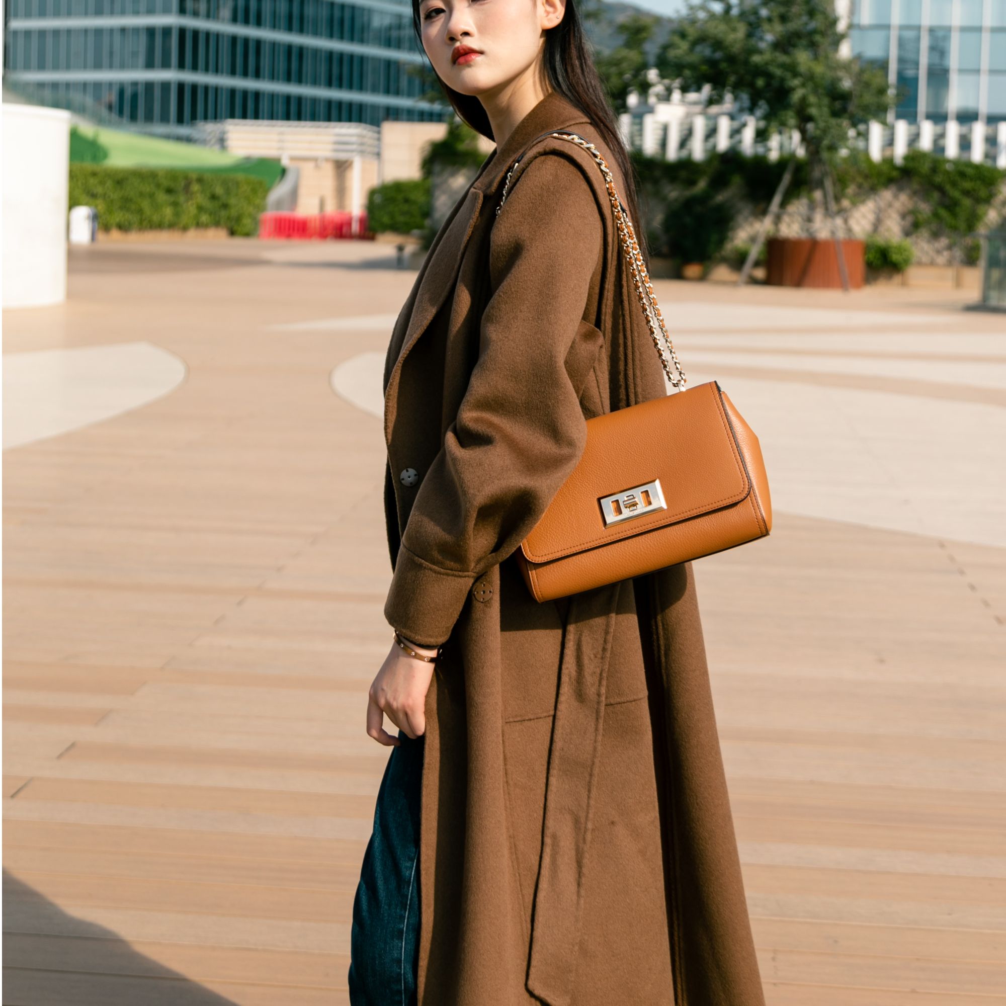 TUSCAN'S牛皮枕头包2025新款【EXP】时尚真皮女通勤单肩包时代双鱼