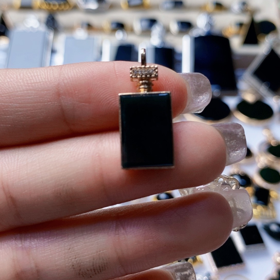 定制翡翠18K金镶嵌墨翠香水瓶，清货价