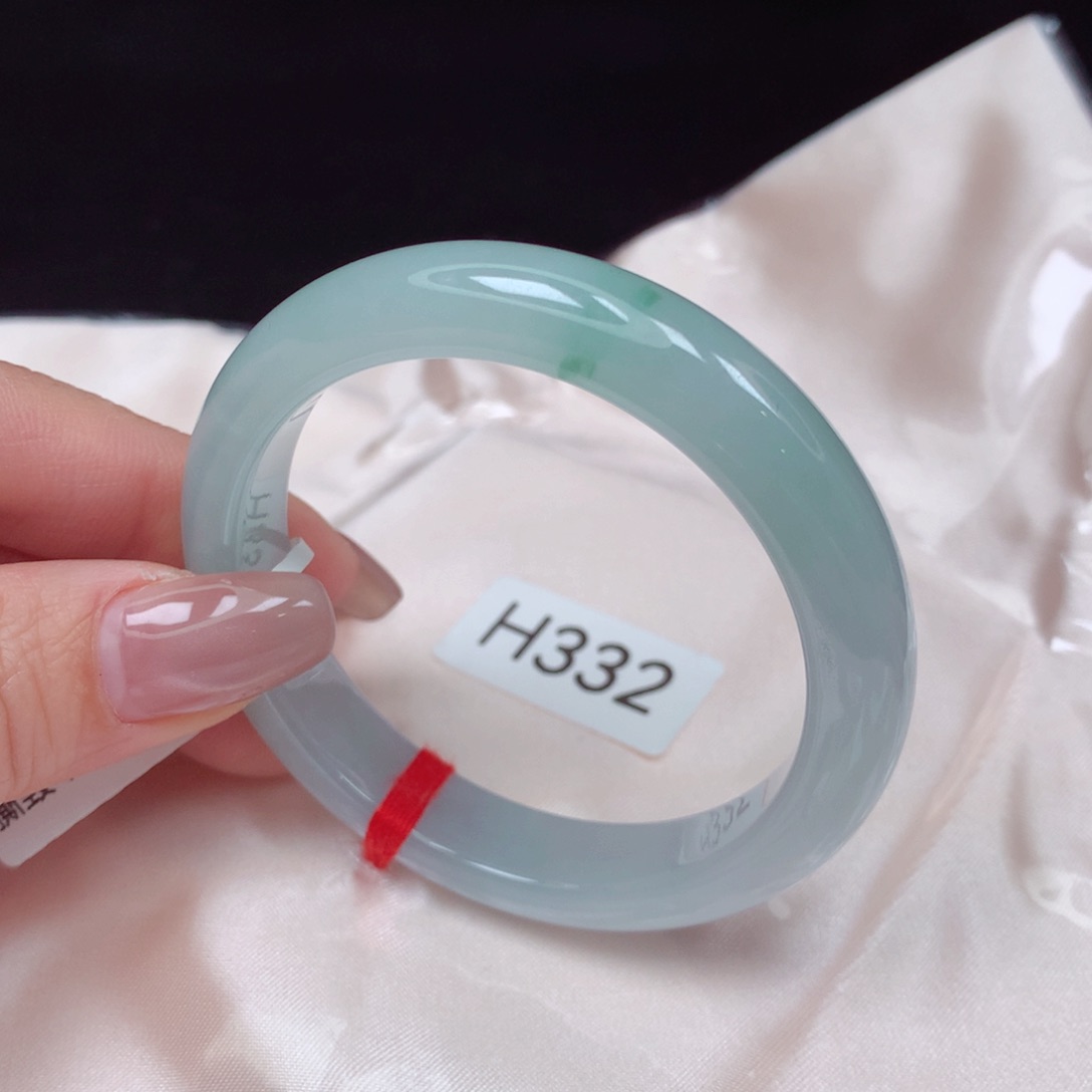 翡翠手镯未镶嵌手镯51