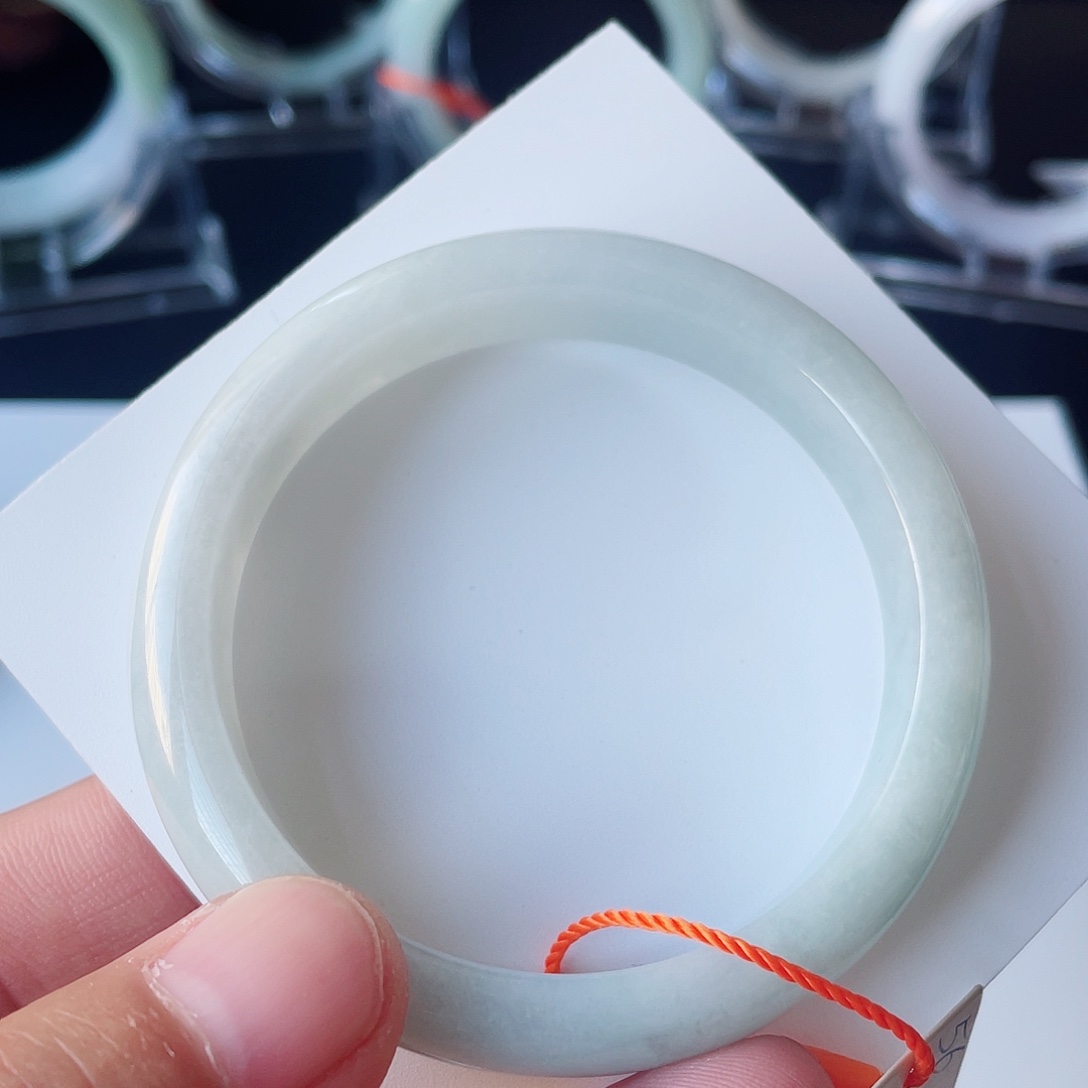 翡翠未镶嵌手镯56