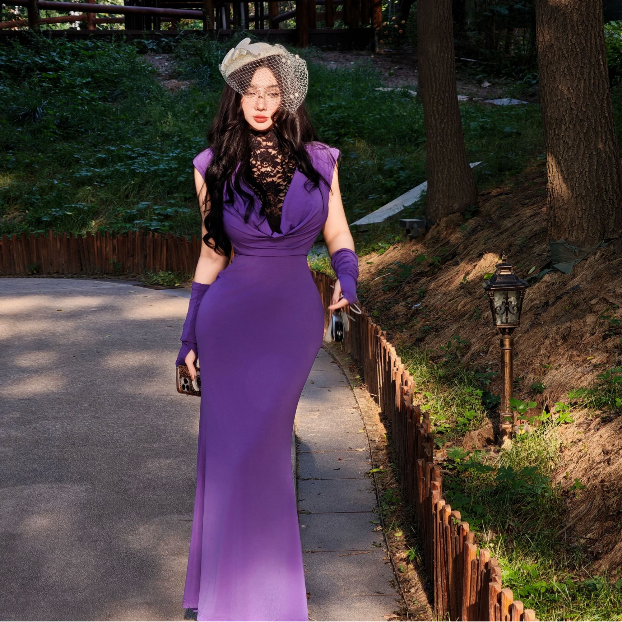【一颗歪桃】新款紫色性感露肩显瘦气质高级感包臀连衣裙