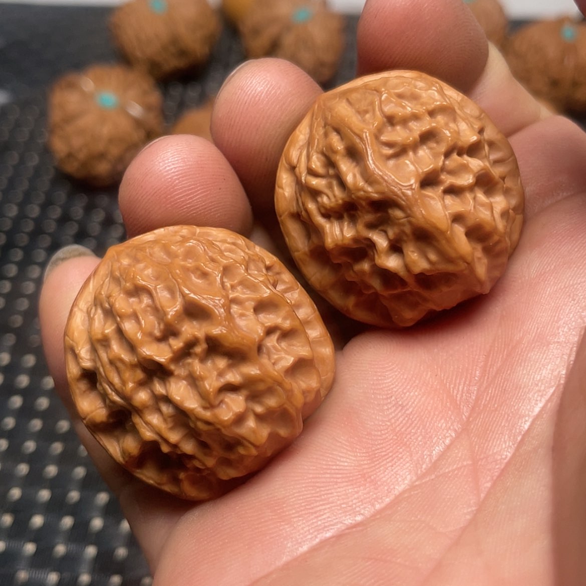 【闪购商品】文玩核桃把件33野生瓷娃娃手捻