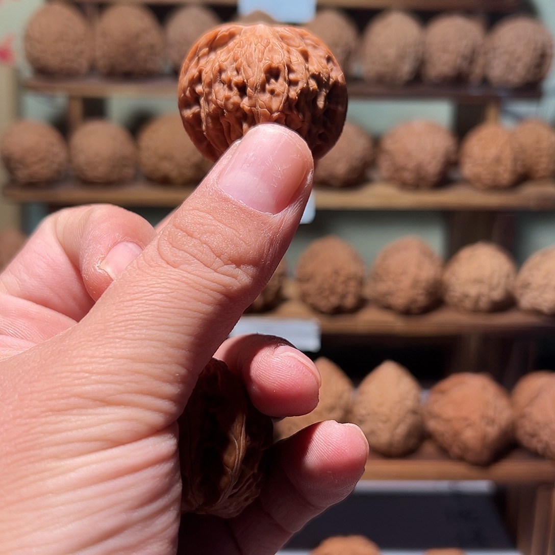 J**$文玩核桃，磨盘小尺寸