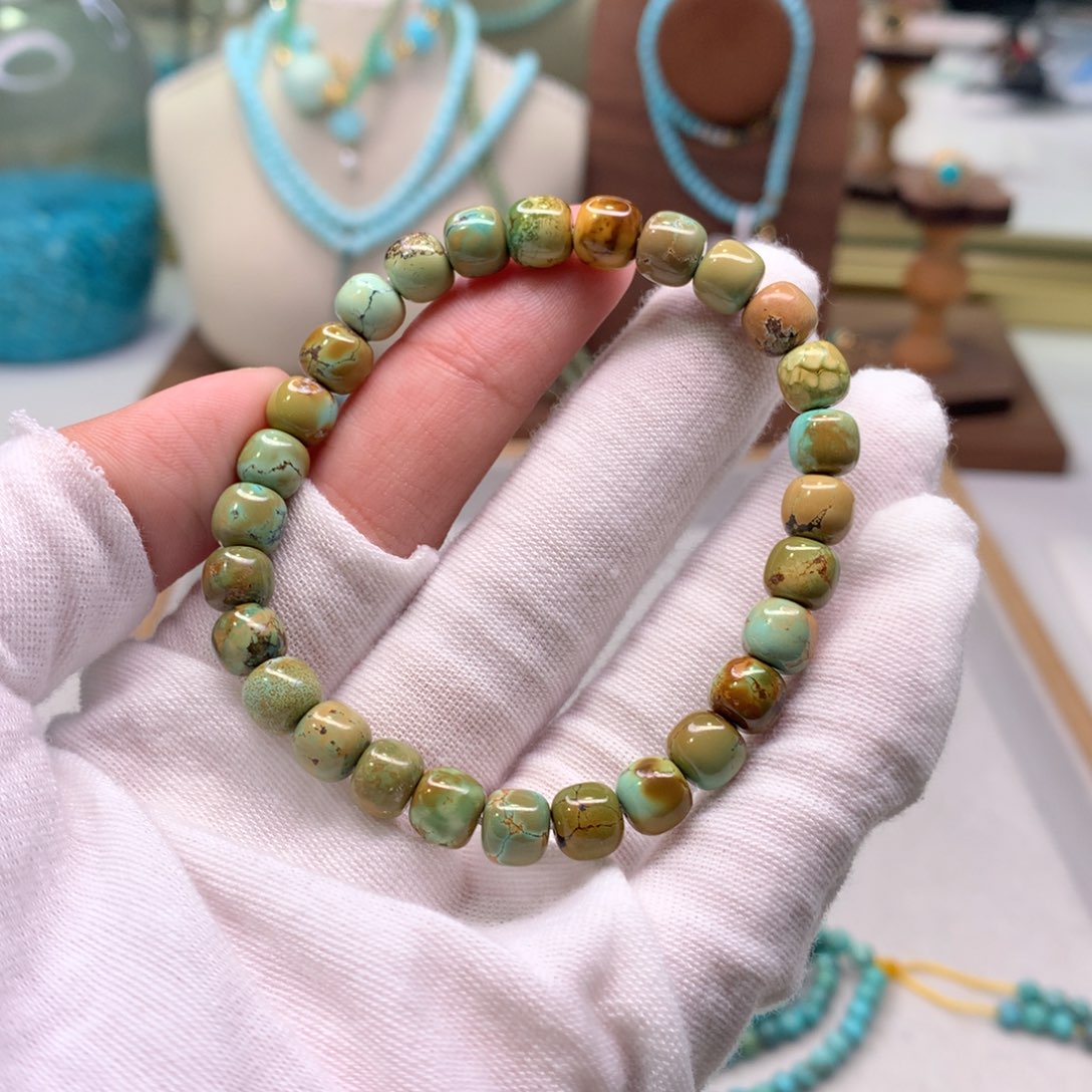 绿松石配饰未镶嵌