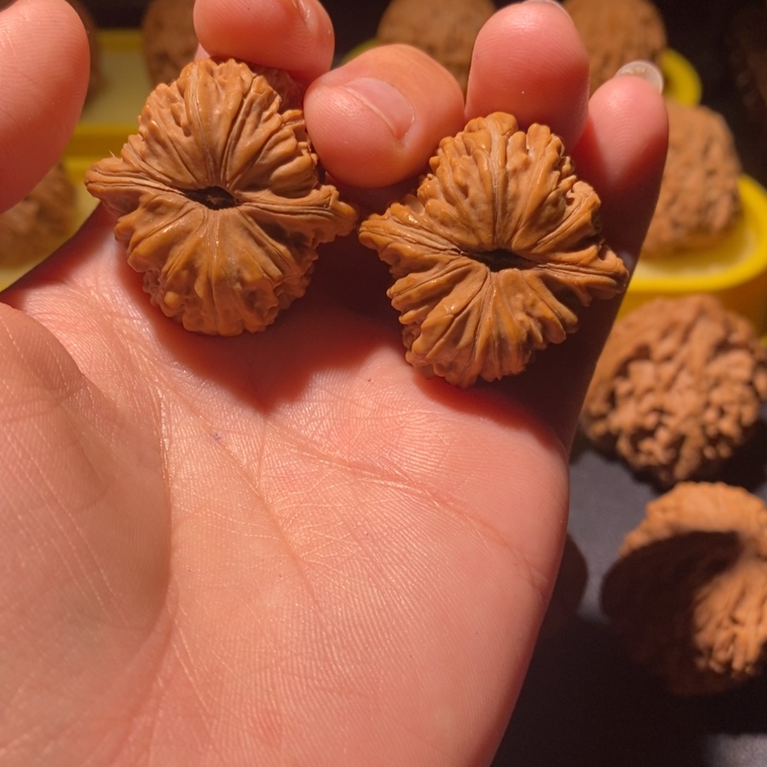 文玩核桃吊坠汉高楼