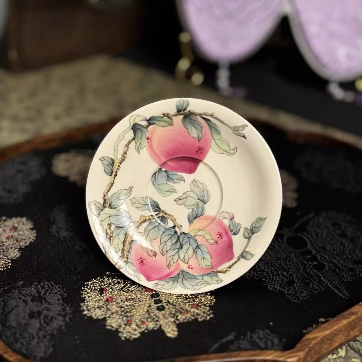 《梦乔茶器》雅圣景德镇手工手绘三桃杯托釉上彩高温高端精美窑口