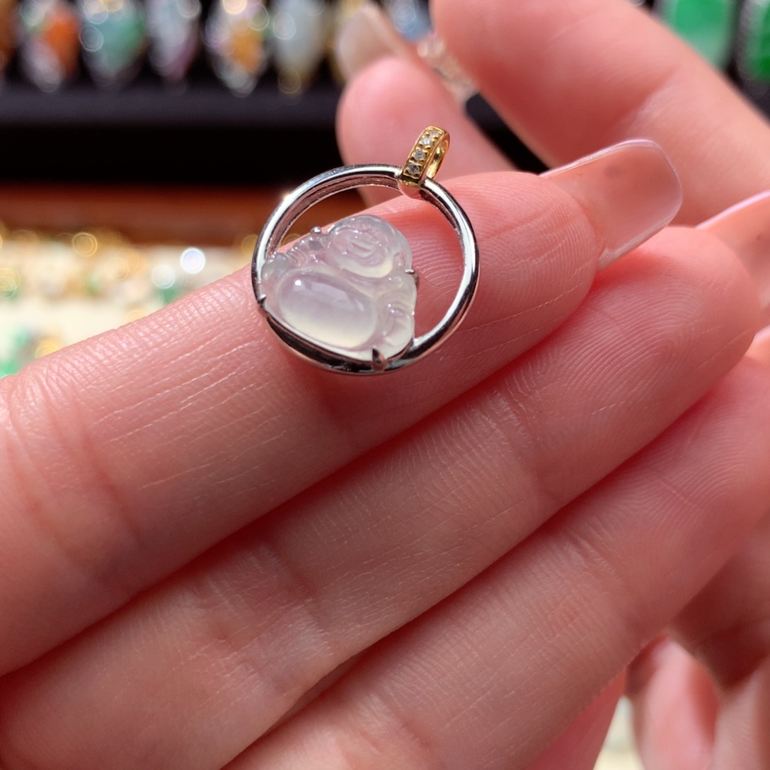 翡翠颈饰18K金镶嵌翡翠