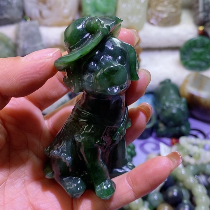 和田玉边角料未镶嵌