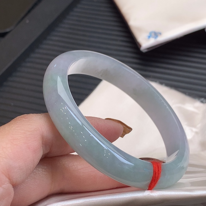 星***翡翠未镶嵌手镯翡翠