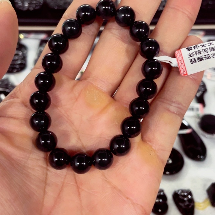 翡翠未镶嵌胸饰手串