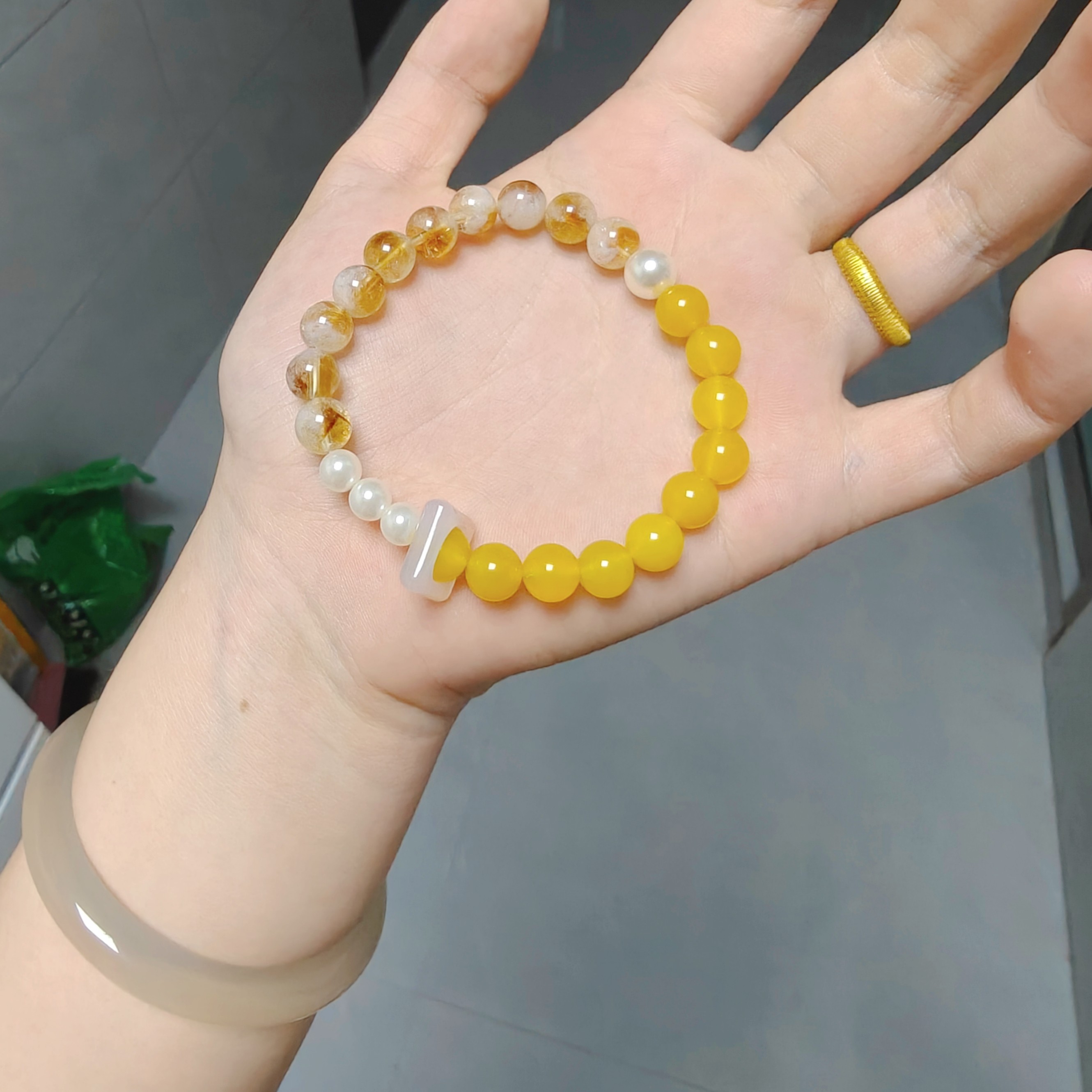 【聚宝盆】黄塔晶黄玛瑙手串精致百搭气质设计手链 多样性发其一