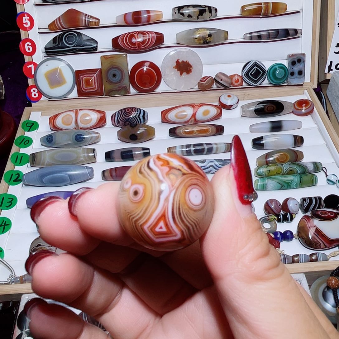 玛瑙/玉髓颈饰未镶嵌