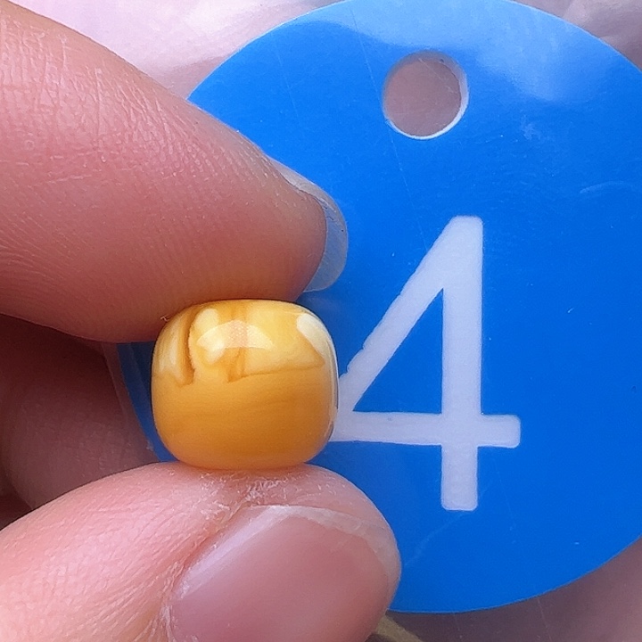 蜜蜡裸石未镶嵌9.2m m