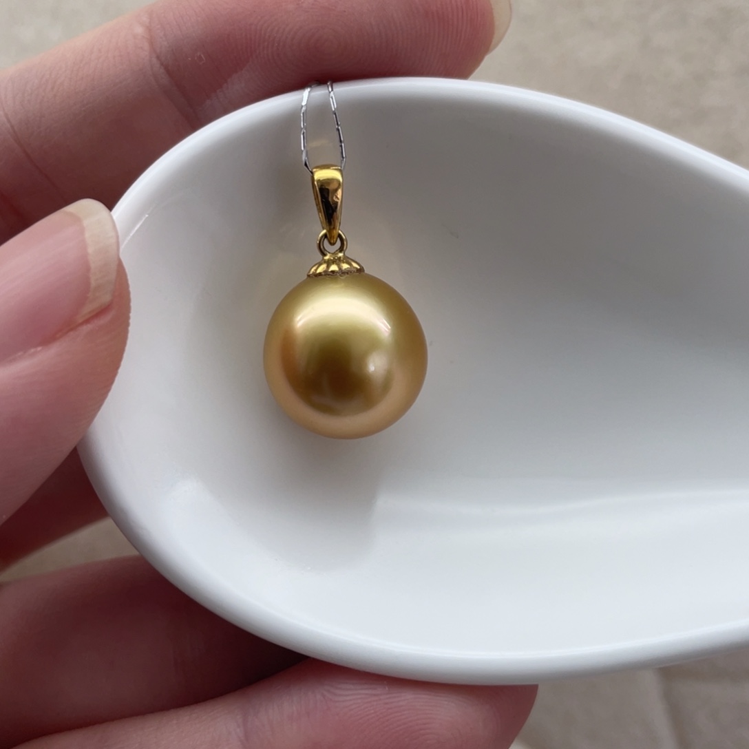 18K金镶嵌吊坠(不含链)海水珍珠12.4mm