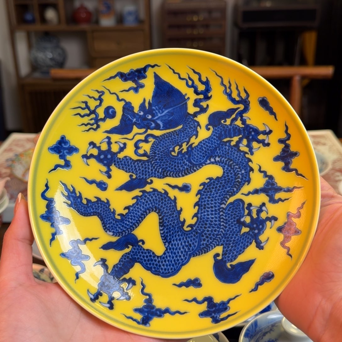 杯芥**弥重工黄釉龙纹壶乘纯手绘