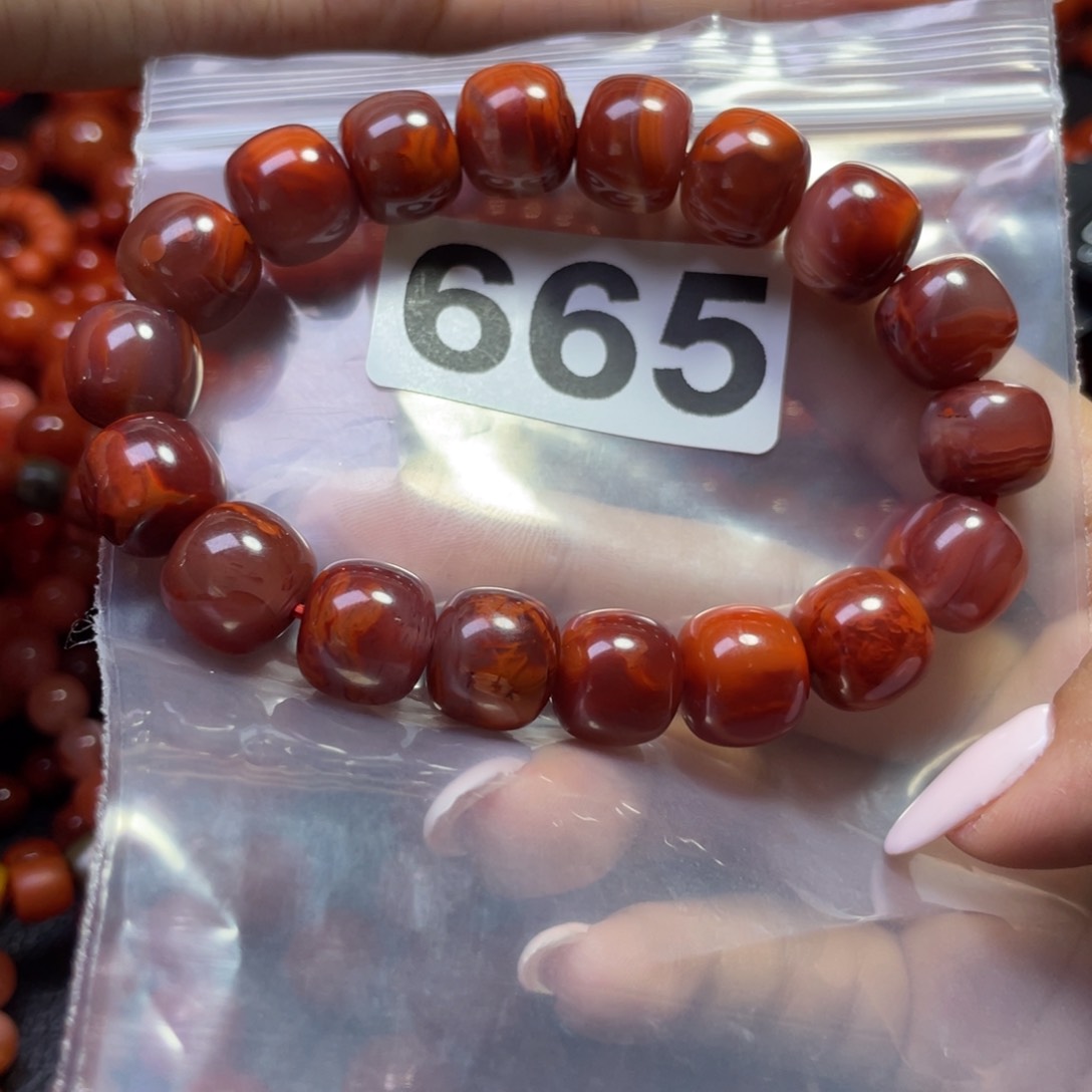 南红玛瑙手链未镶嵌文