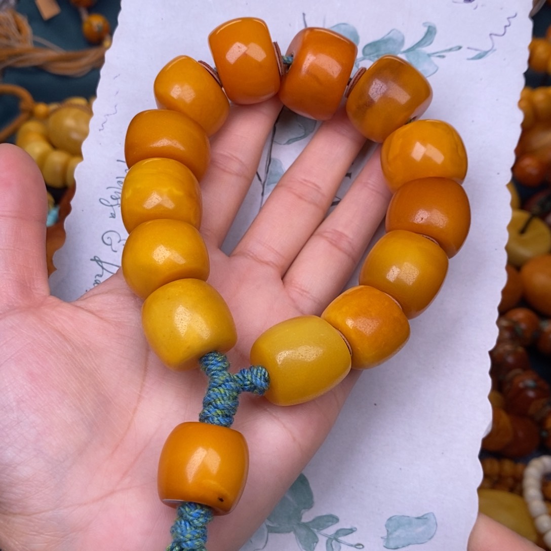 蜜蜡裸石未镶嵌蜜蜡