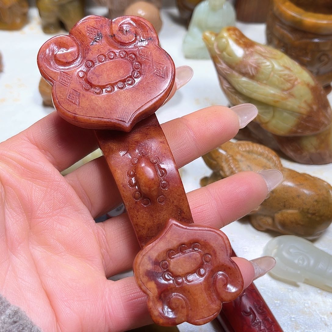 白玉菩提吊坠白玉菩提吊坠