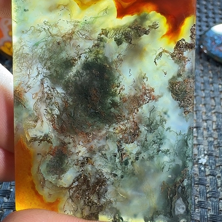 前***者玛瑙/玉髓未镶嵌颈饰