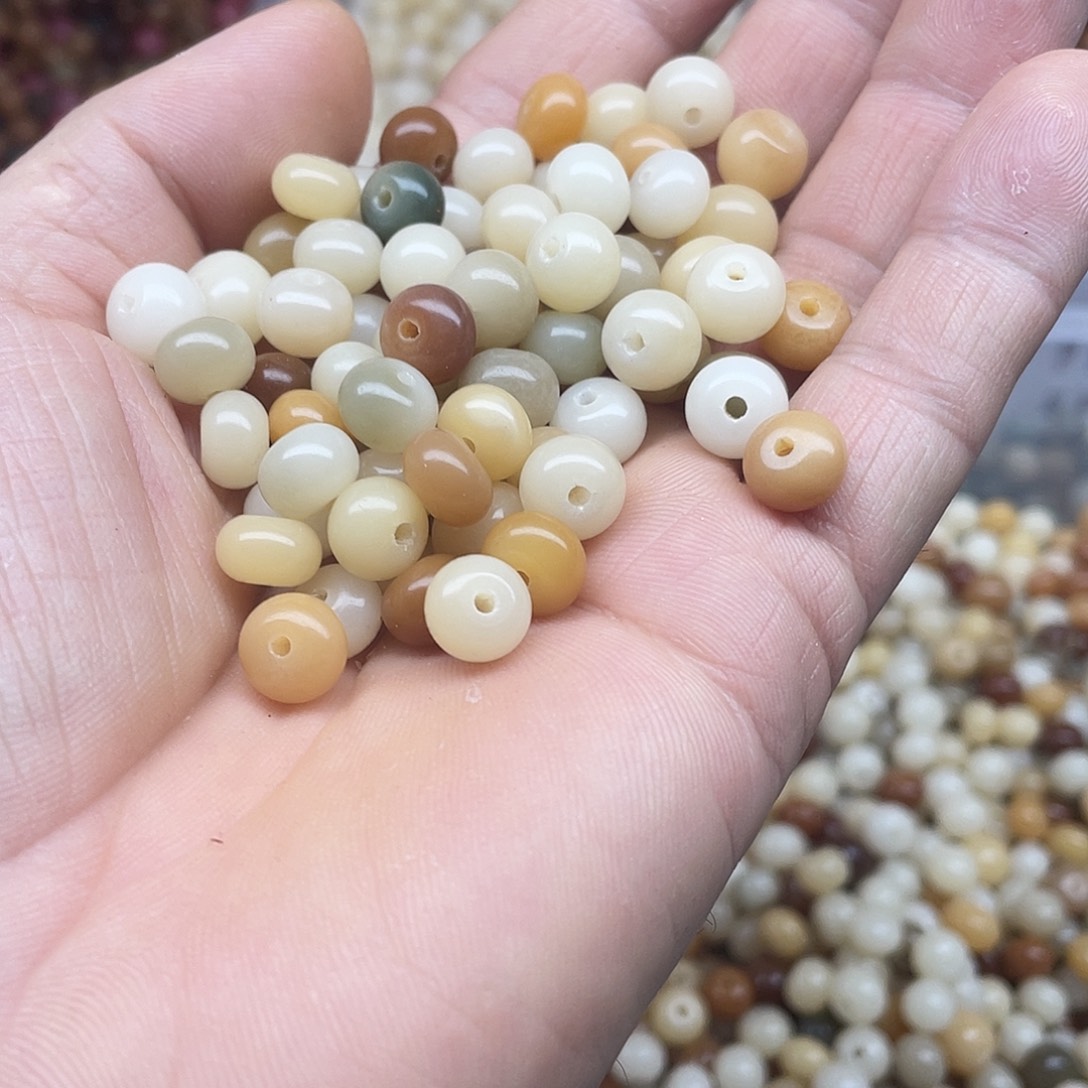 白玉菩提吊坠瑕疵小混珠100颗➕灯牌宠300颗