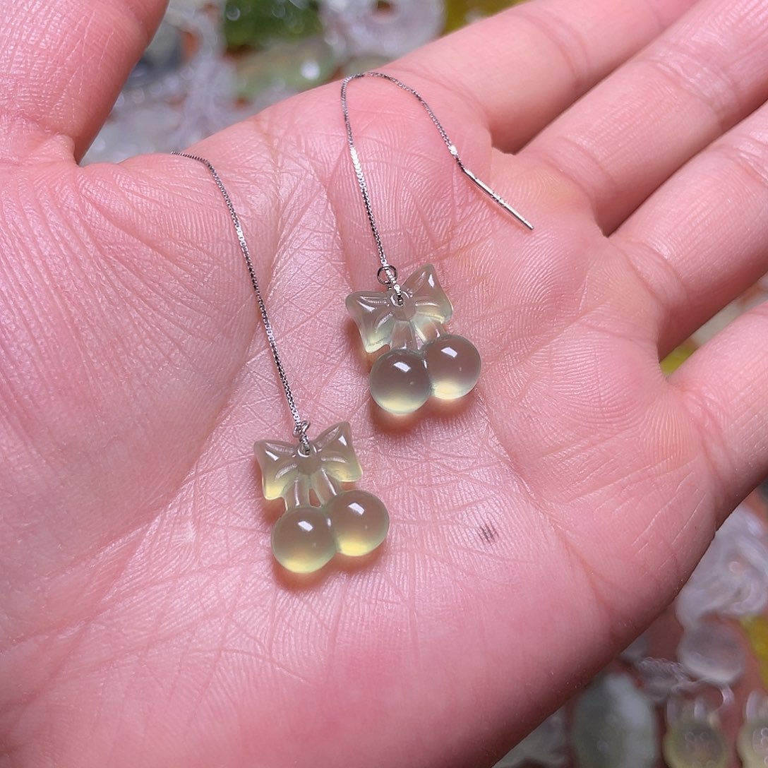 我***呦蛇纹石玉未镶嵌吊坠