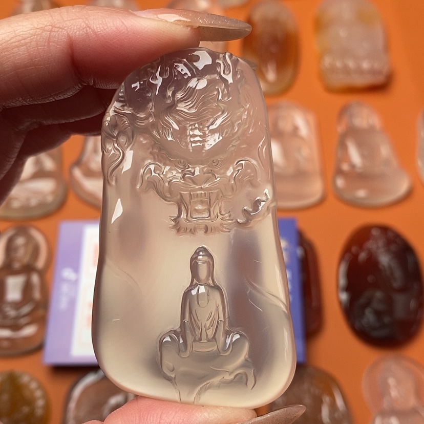 【闪购商品】玛瑙/玉髓颈饰未镶嵌龙悟道