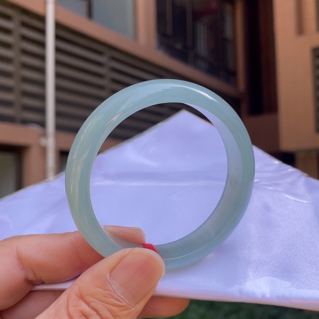 翡翠未镶嵌手镯56.6糯冰湖水蓝种老肉细起胶光