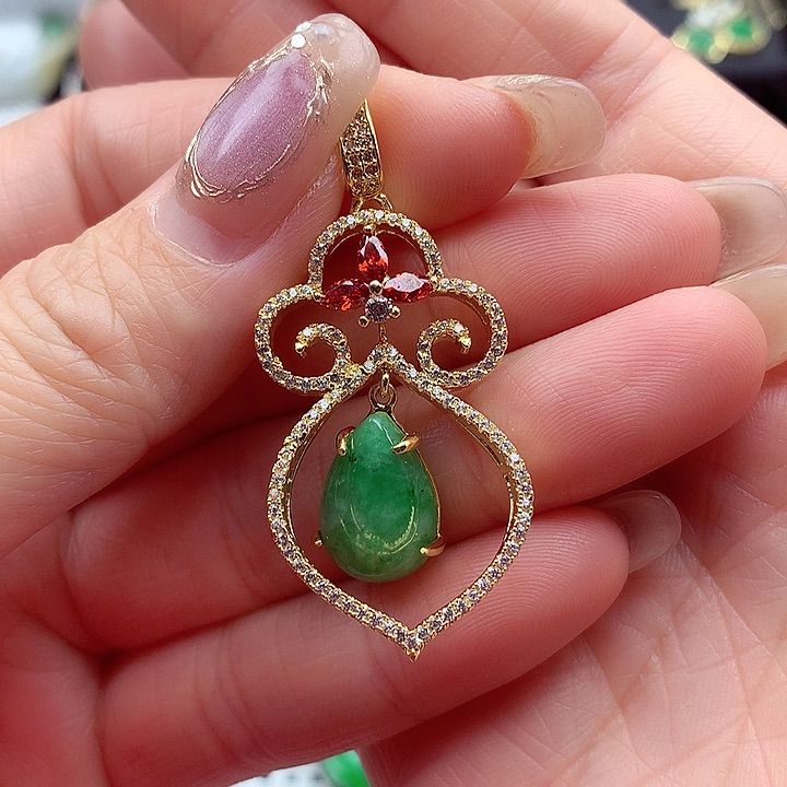 翡翠颈饰银S925镶嵌翡翠