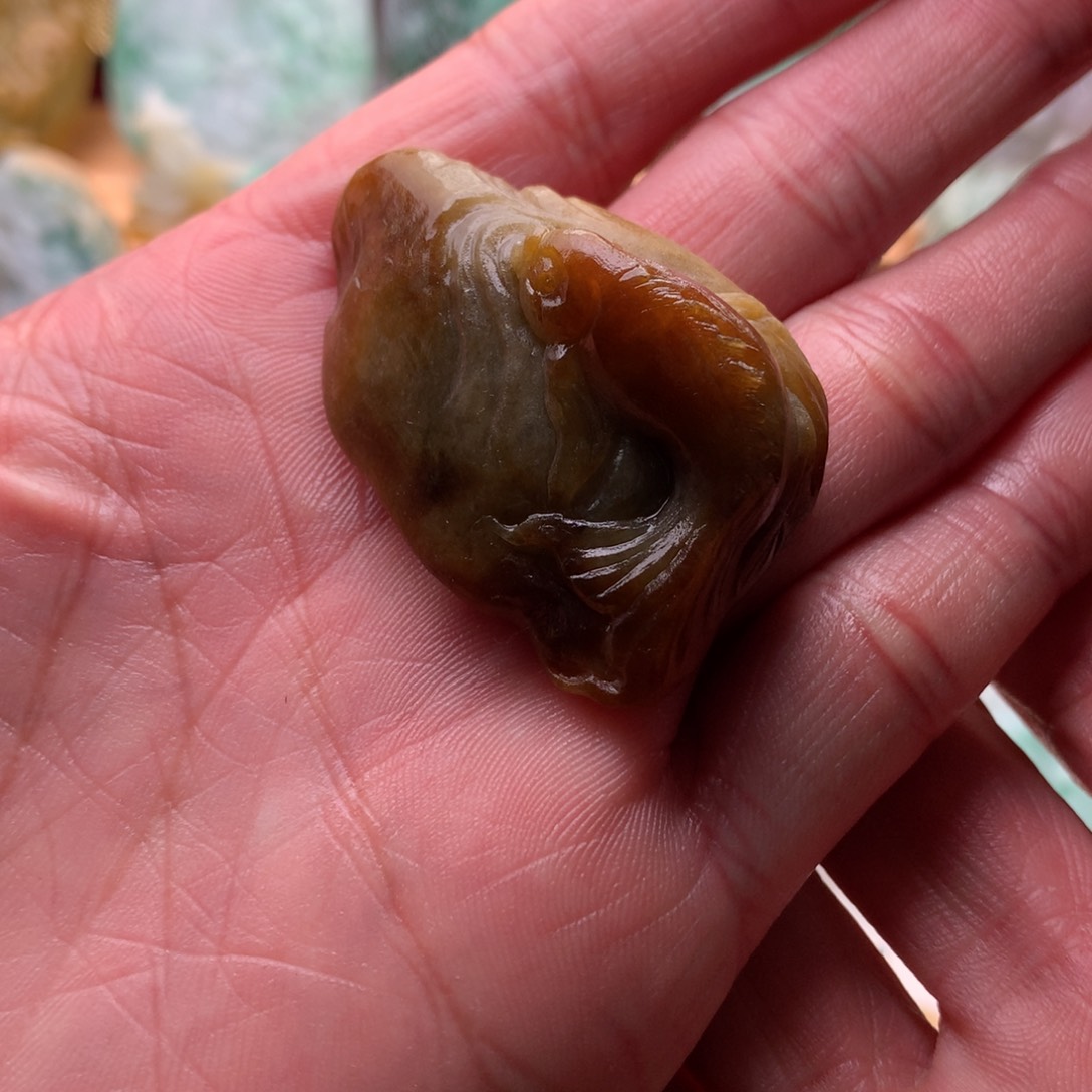 定制翡翠未镶嵌鱼