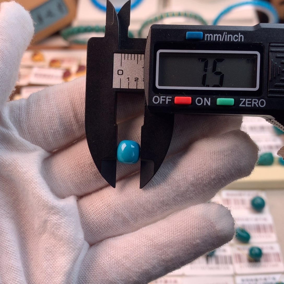 绿松石未镶嵌配饰凡