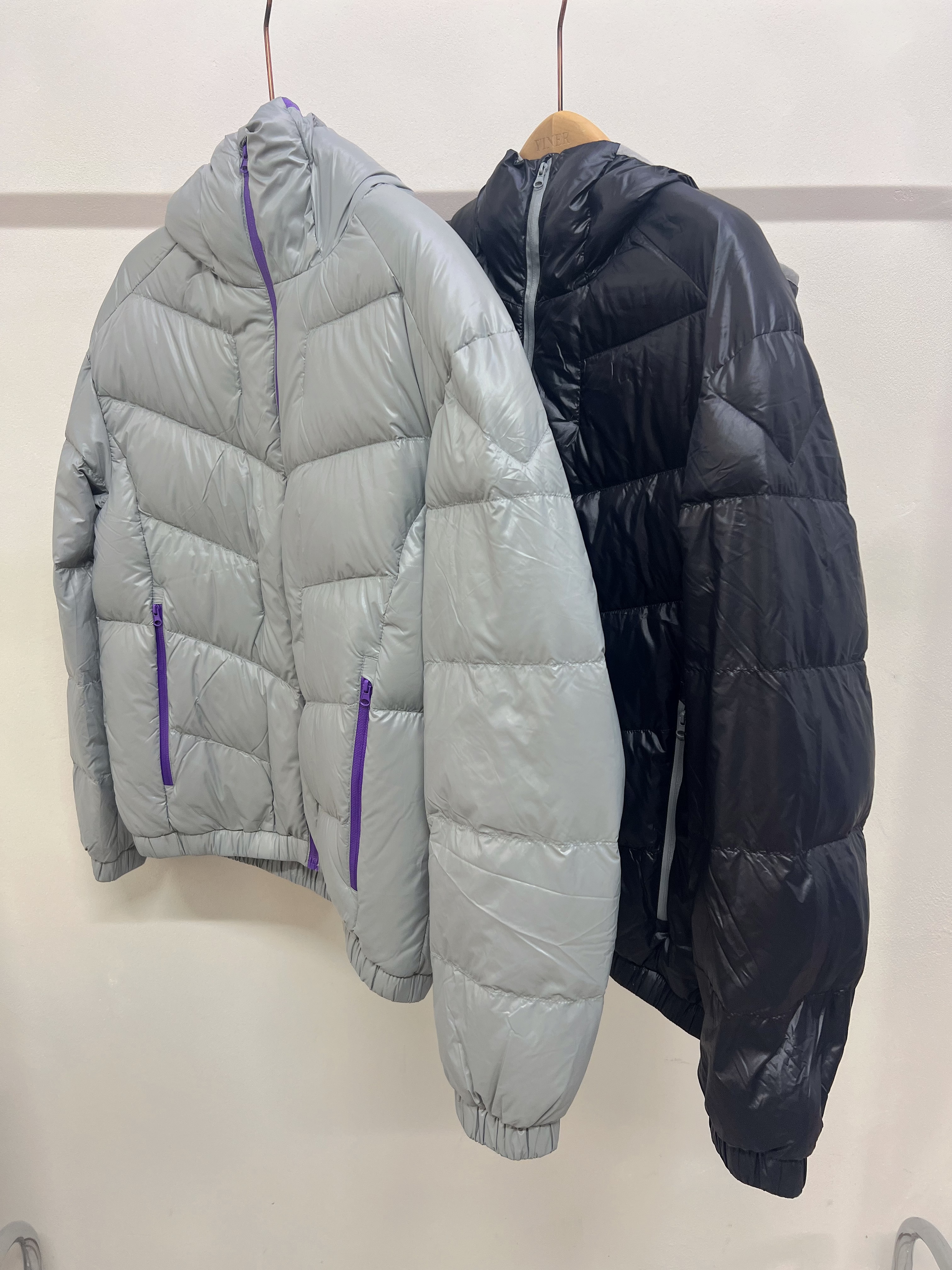 254 男女排骨连帽鹅绒服495