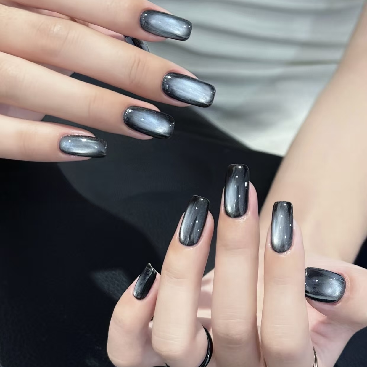 雾霾蓝色猫眼纯手工穿戴甲甲片秋冬新款高级感美甲黑色