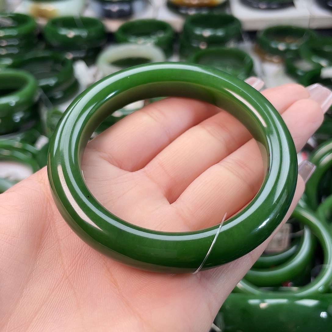 和田玉（碧玉）手镯未镶嵌