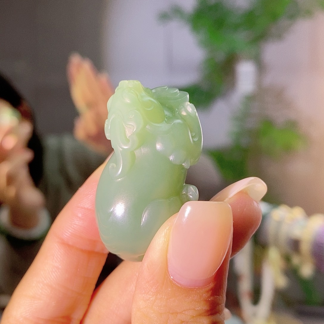 和田玉颈饰未镶嵌和田玉吊坠未镶嵌