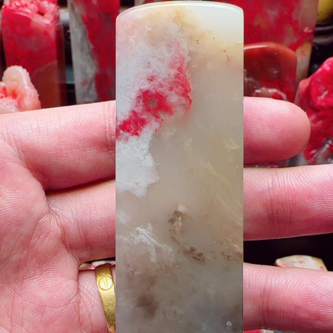 巴林鸡血石白玉冻鸡血石