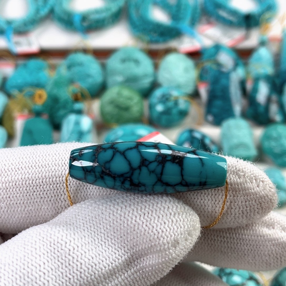 绿松石未镶嵌车挂