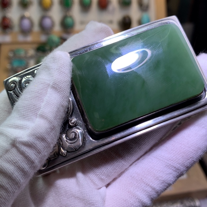 阿***力和田玉（碧玉）足银镶嵌挂件